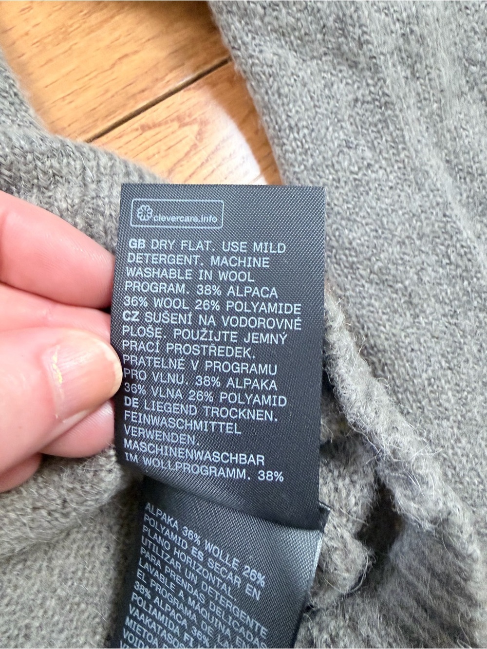 & Other Stories Alpaca/Wool Blend Relaxed Fit Sweater - Picture 3 of 5